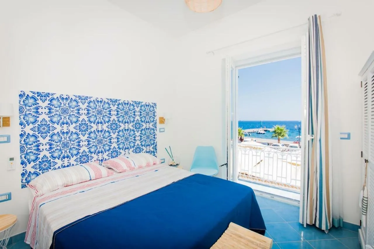 Affittacamere Hotel Zagma Un Passo Dal Mare Canneto  Italia