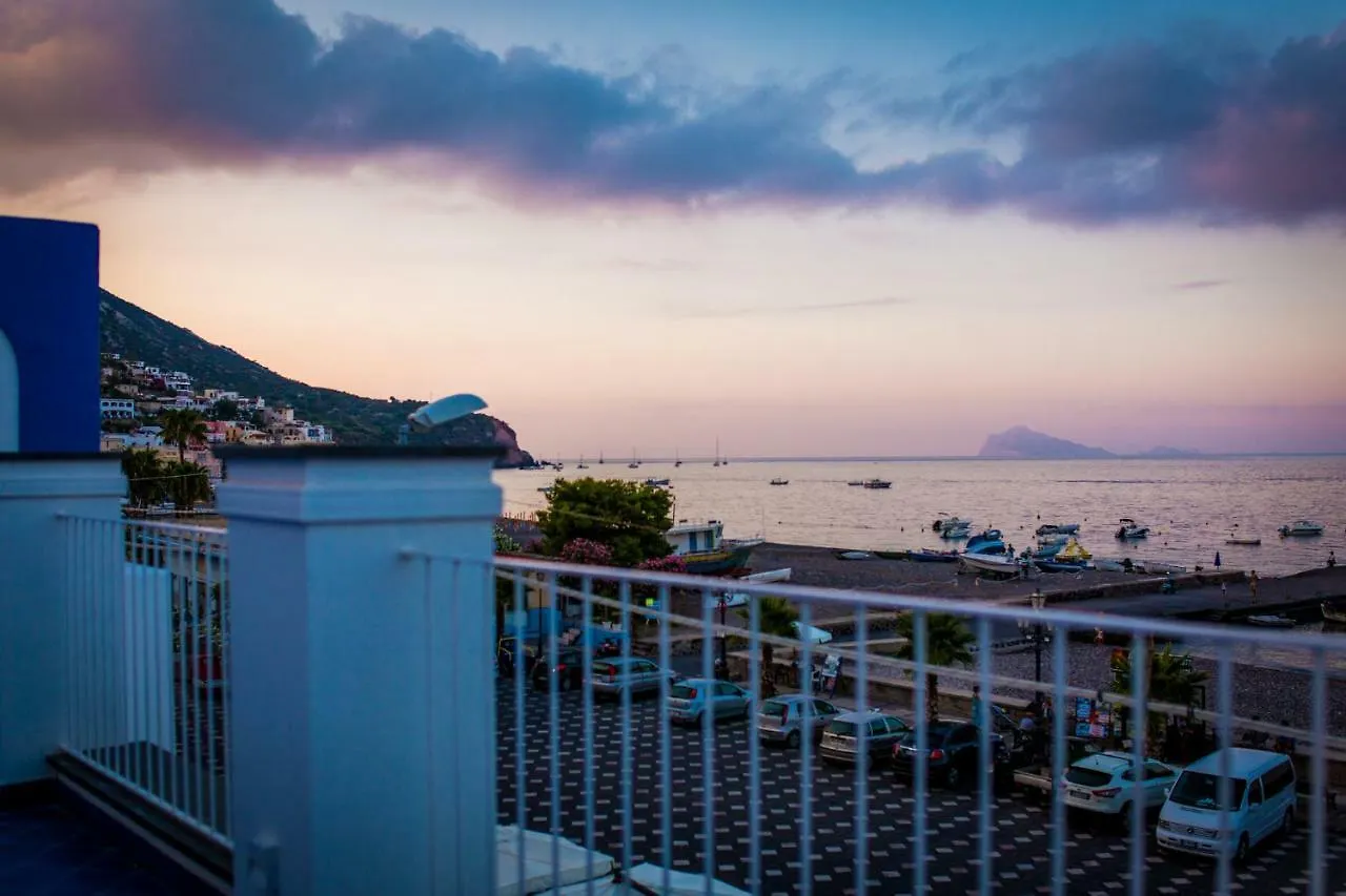 Hotel Zagma Un Passo Dal Mare Canneto  Affittacamere Canneto (Lipari)